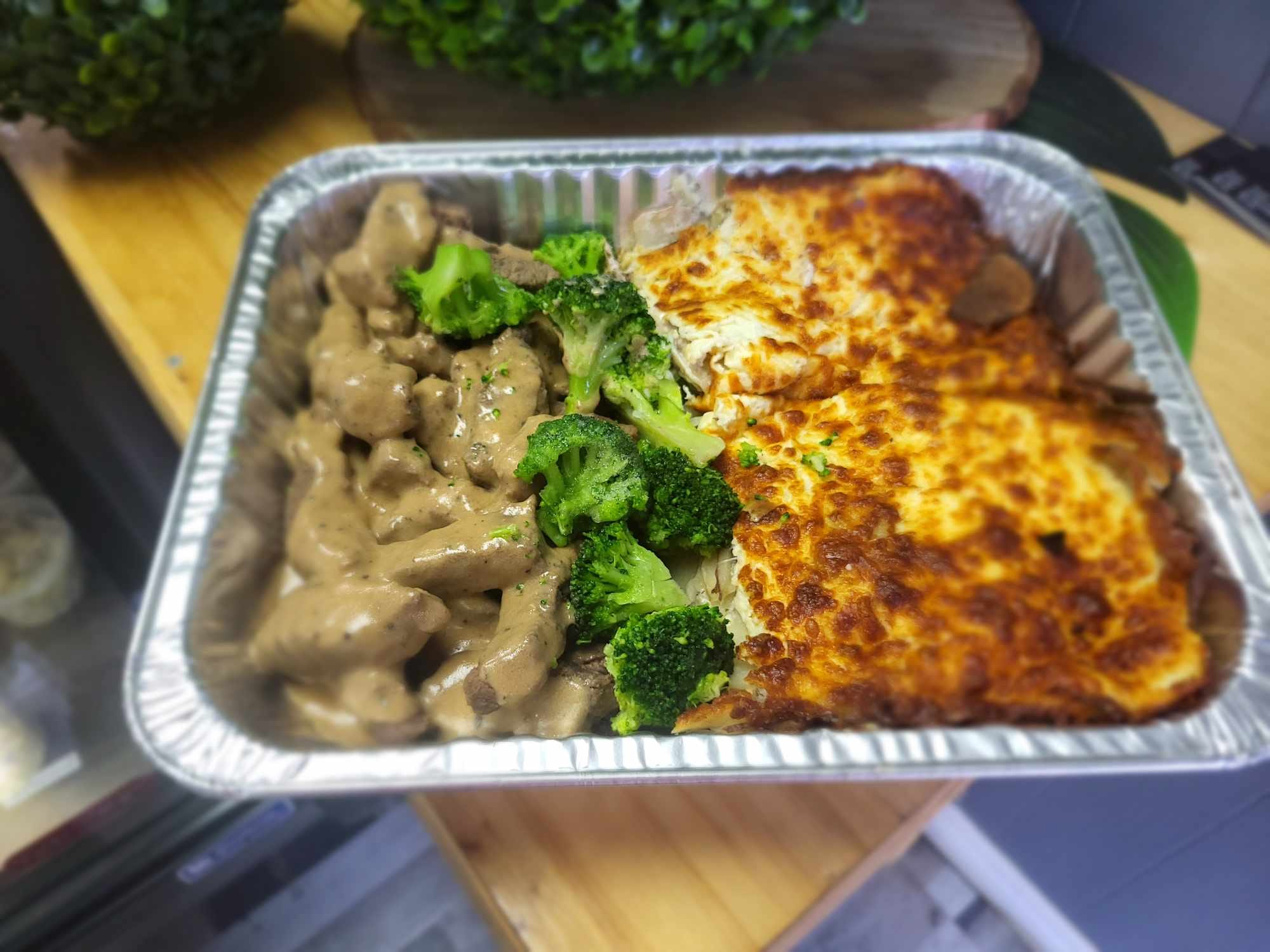 No photo description available.