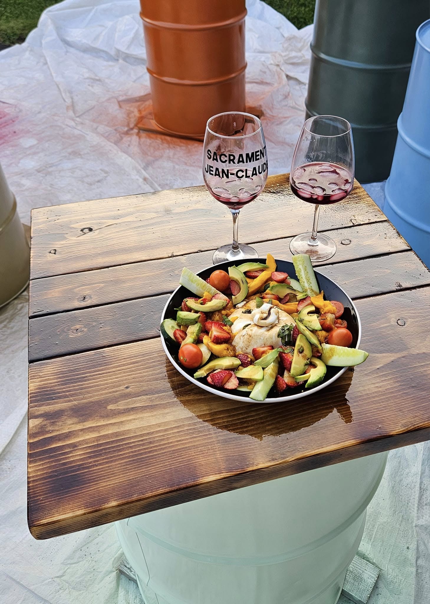 No photo description available.